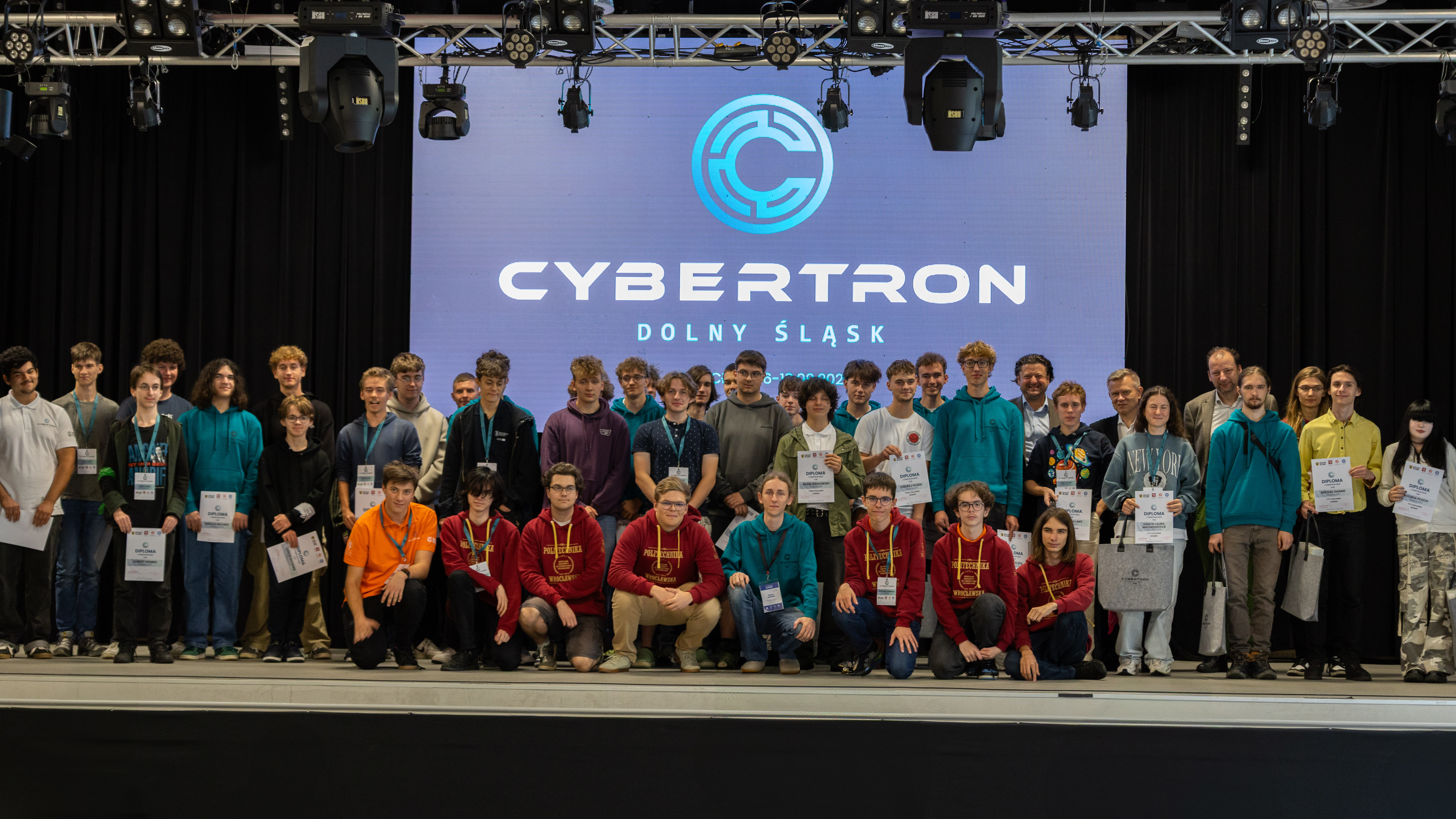 Zwycięzcy CyberTronu 2025